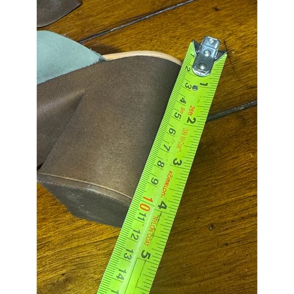 Donald Pliner Women's Yelena Nubuc Platform Sandals Olive size 7 - Picture 7 of 8